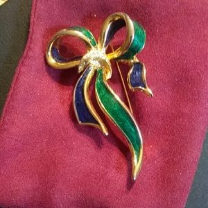 Sale🎁 Beautiful enamel bow brooch